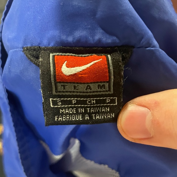 Vintage Team Nike Florida Gators Windbreaker - Picture 4 of 4